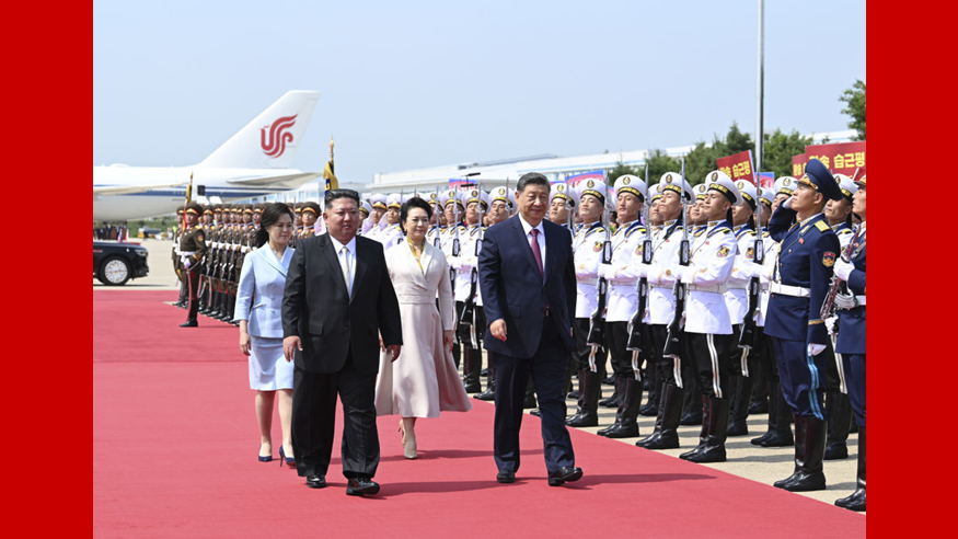 习近平出席金正恩举行的欢送仪式